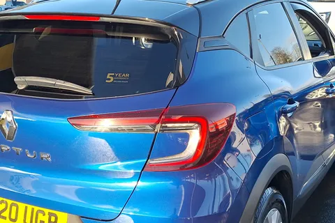 HV20UGB Renault Captur 1.3 TCE 130 Iconic 5dr Thumbnail #18