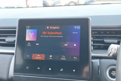 HV20UGB Renault Captur 1.3 TCE 130 Iconic 5dr Thumbnail #39