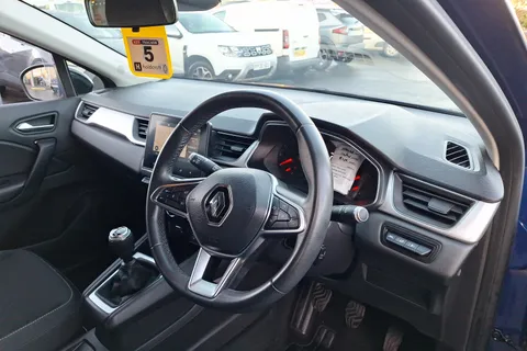 HV20UGB Renault Captur 1.3 TCE 130 Iconic 5dr Thumbnail #32