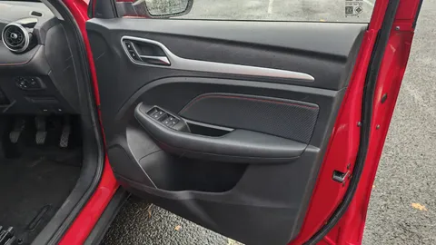 DG23YNR Mg Motor Uk Zs 1.0T GDi Exclusive 5dr Thumbnail #1