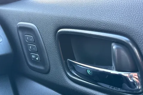 16 of 39 for Honda CR-V 2.0 i-VTEC EX 5dr Auto