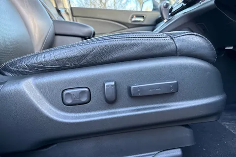 28 of 39 for Honda CR-V 2.0 i-VTEC EX 5dr Auto