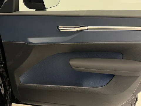 DV75KYB Volvo Ex30 315kW Twin Motor Performance Plus 69kWh 5dr Auto Thumbnail #16