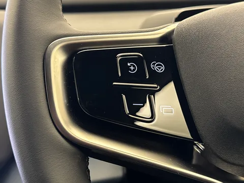 DV75KYB Volvo Ex30 315kW Twin Motor Performance Plus 69kWh 5dr Auto Thumbnail #22