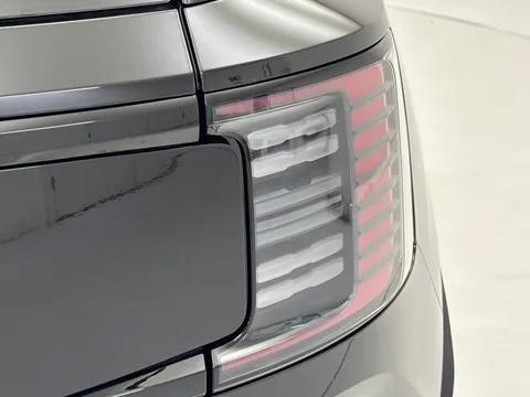 DV75KYB Volvo Ex30 315kW Twin Motor Performance Plus 69kWh 5dr Auto Thumbnail #31