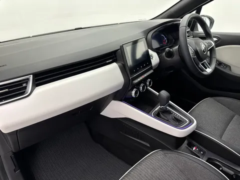 DS23WUB Renault Clio 1.6 E-TECH full hybrid 145 Techno 5dr Auto Thumbnail #12