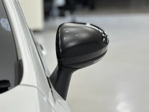 DS23WUB Renault Clio 1.6 E-TECH full hybrid 145 Techno 5dr Auto Thumbnail #30