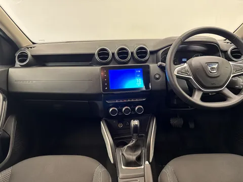 DS71UPD Dacia Duster 1.3 TCe 150 Prestige 5dr EDC Thumbnail #11