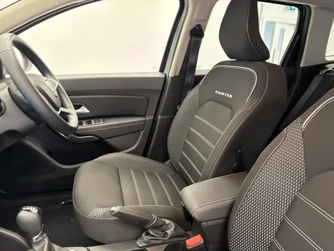 DS71UPD Dacia Duster 1.3 TCe 150 Prestige 5dr EDC Thumbnail #13
