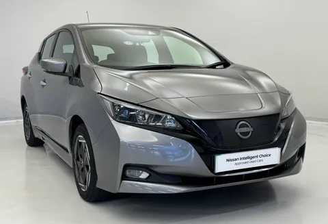 2 of 34 for Nissan LEAF 110kW Acenta 39kWh 5dr Auto