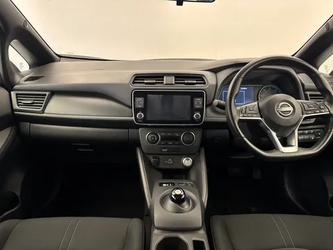 3 of 34 for Nissan LEAF 110kW Acenta 39kWh 5dr Auto