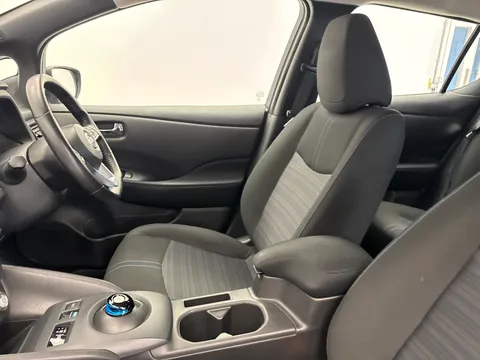 15 of 34 for Nissan LEAF 110kW Acenta 39kWh 5dr Auto