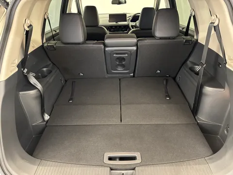 OW24NGG Nissan X-Trail 1.5 E-Power E-4orce 213 N-Trek 5dr [7 Seat] Auto Thumbnail #12
