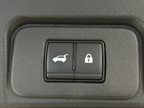 OW24NGG Nissan X-Trail 1.5 E-Power E-4orce 213 N-Trek 5dr [7 Seat] Auto Thumbnail #14