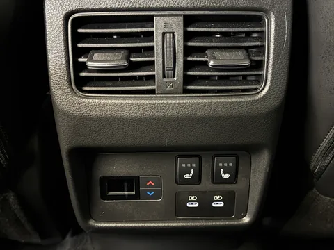 OW24NGG Nissan X-Trail 1.5 E-Power E-4orce 213 N-Trek 5dr [7 Seat] Auto Thumbnail #16