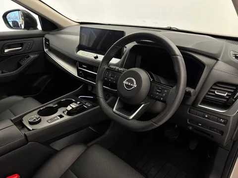 OW24NGG Nissan X-Trail 1.5 E-Power E-4orce 213 N-Trek 5dr [7 Seat] Auto Thumbnail #4