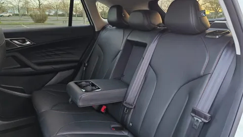 DG75NFN Mg Motor Uk Hs 1.5 T-GDI PHEV Trophy 5dr Auto Thumbnail #1