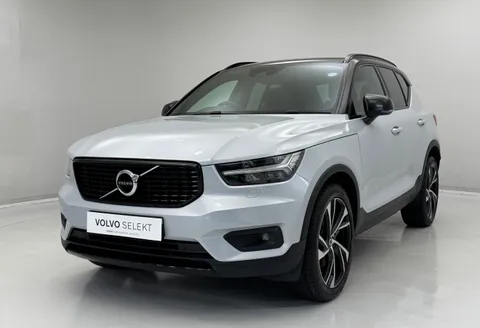 WK70XLL Volvo XC40 2.0 B4P R DESIGN Pro 5dr Auto Thumbnail #4