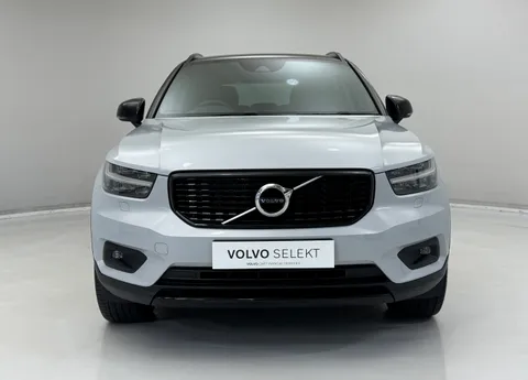 WK70XLL Volvo XC40 2.0 B4P R DESIGN Pro 5dr Auto Thumbnail #3