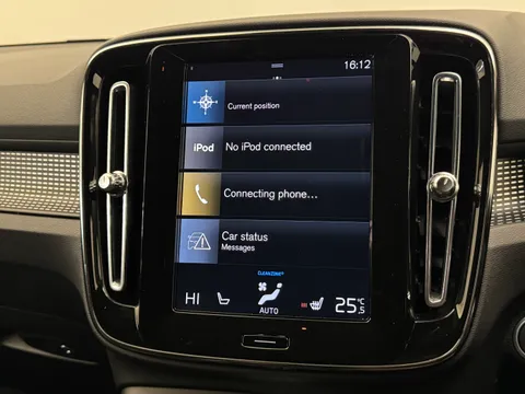 WK70XLL Volvo XC40 2.0 B4P R DESIGN Pro 5dr Auto Thumbnail #35