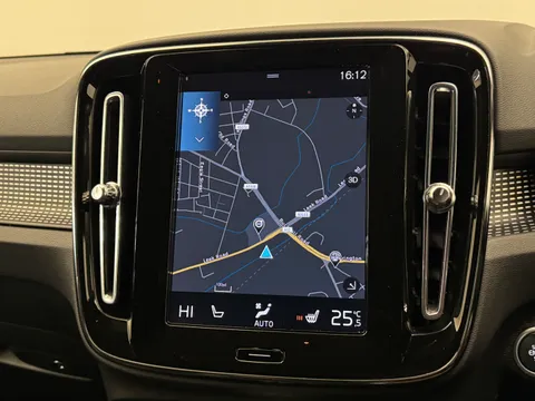 WK70XLL Volvo XC40 2.0 B4P R DESIGN Pro 5dr Auto Thumbnail #36