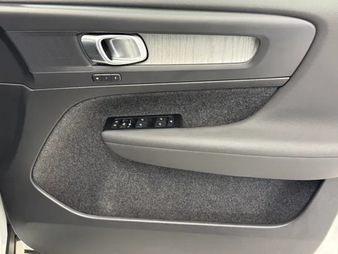 DL71XZH Volvo XC40 1.5 T3 [163] Inscription 5dr Geartronic Thumbnail #27