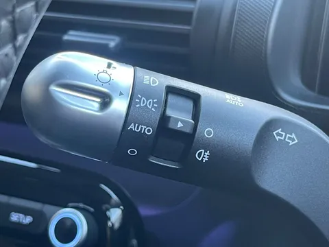 MW25EOZ Hyundai Inster 85kW 02 49kWh 5dr Auto Thumbnail #11