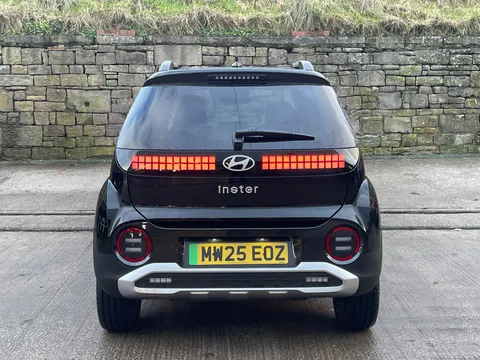 MW25EOZ Hyundai Inster 85kW 02 49kWh 5dr Auto Thumbnail #7