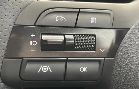 MW75XWH Hyundai Tucson 1.6T 150 N Line 5dr Thumbnail #16