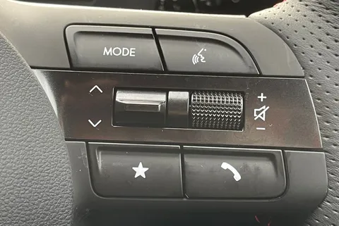 MW75XWH Hyundai Tucson 1.6T 150 N Line 5dr Thumbnail #18