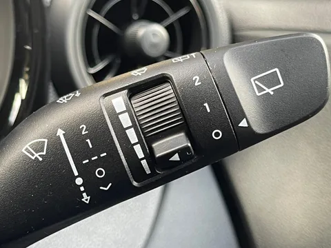 MD75NMA Hyundai i10 1.0 [63] Advance 5dr Auto [Nav] Thumbnail #15