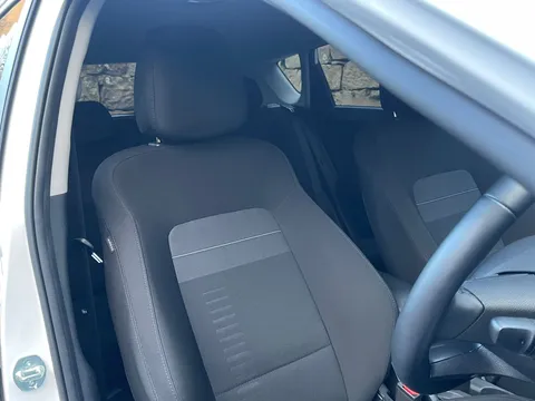 EA74CSZ Hyundai Bayon 1.0 TGDi Premium 5dr Thumbnail #12