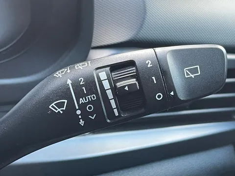 EA74CSZ Hyundai Bayon 1.0 TGDi Premium 5dr Thumbnail #19