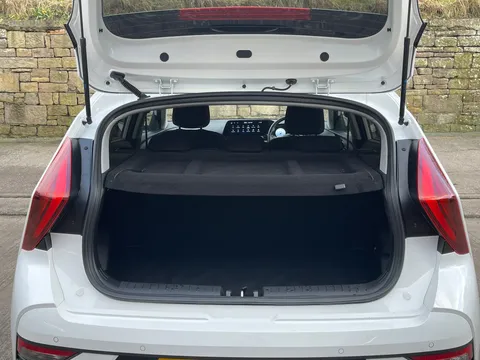 EA74CSZ Hyundai Bayon 1.0 TGDi Premium 5dr Thumbnail #8