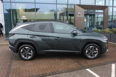 EK25UDW Hyundai Tucson 1.6T Premium 5dr Thumbnail #5