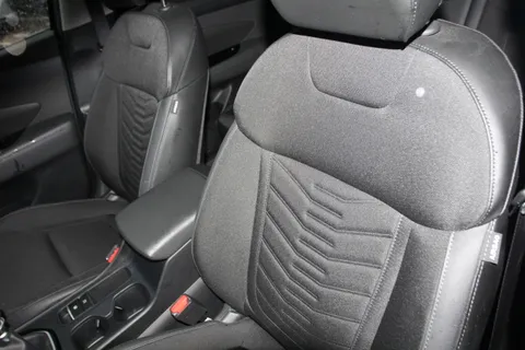 EK25UDW Hyundai Tucson 1.6T Premium 5dr Thumbnail #9