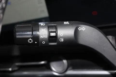 EK25UDW Hyundai Tucson 1.6T Premium 5dr Thumbnail #23