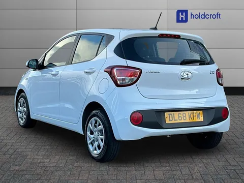 2 of 32 for Hyundai i10 1.0 SE 5dr - ZERO DEPOSIT FINANCE & CASHBACK AVAILABLE