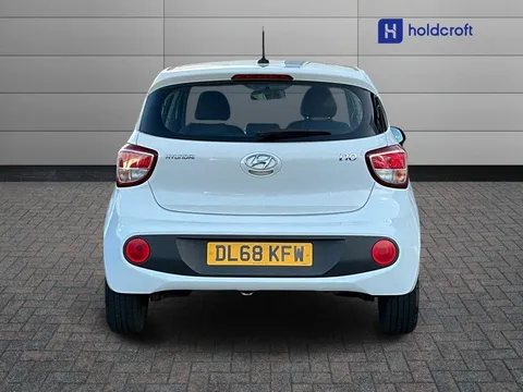 8 of 32 for Hyundai i10 1.0 SE 5dr - ZERO DEPOSIT FINANCE & CASHBACK AVAILABLE