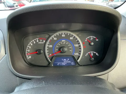 11 of 32 for Hyundai i10 1.0 SE 5dr - ZERO DEPOSIT FINANCE & CASHBACK AVAILABLE