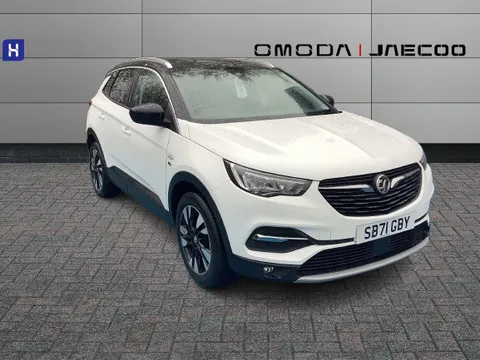 SB71GBY Vauxhall Grandland X 1.2 Turbo Griffin Edition 5dr Thumbnail #1