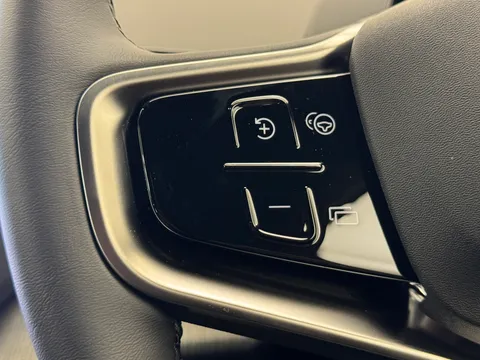 DN75WXS Volvo Ex30 200kW SM Extended Range Plus 69kWh 5dr Auto Thumbnail #20