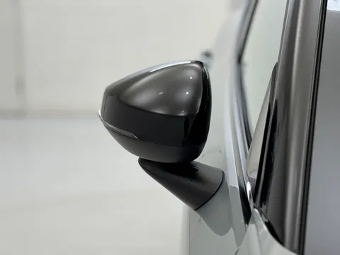 DN75WXS Volvo Ex30 200kW SM Extended Range Plus 69kWh 5dr Auto Thumbnail #26