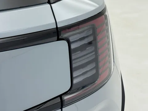 DN75WXS Volvo Ex30 200kW SM Extended Range Plus 69kWh 5dr Auto Thumbnail #29