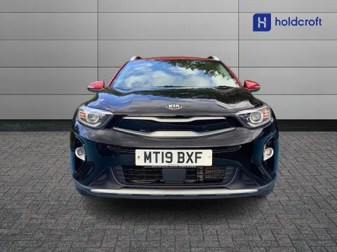 MT19BXF Kia Stonic 1.6 CRDi First Edition 5dr Thumbnail #3