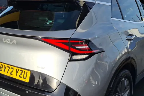 BV72YZU Kia Sportage 1.6T GDi HEV GT-Line S 5dr Auto AWD Thumbnail #18