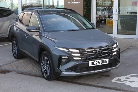 DC25OUN Hyundai Tucson 1.6T Plug-in Hybrid Ultimate 5dr Auto Thumbnail #1