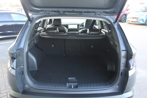 DC25OUN Hyundai Tucson 1.6T Plug-in Hybrid Ultimate 5dr Auto Thumbnail #13