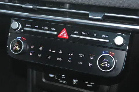 DC25OUN Hyundai Tucson 1.6T Plug-in Hybrid Ultimate 5dr Auto Thumbnail #30