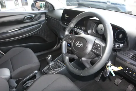 DC25OVN Hyundai i20 1.0T GDi Premium 5dr DCT Thumbnail #18